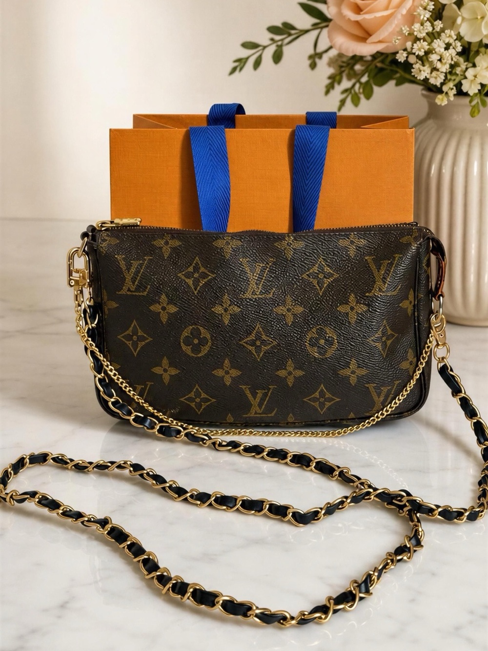 Louis Vuitton Pochette accessories Monogram Shoulder Bag 🌟 - Picture 3 of 17